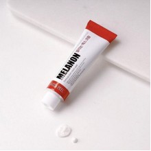 Крем освітлюючий проти пігментації Medi-Peel Melanon X Cream 30 ml (8809409342566) Крем освітлюючий проти пігментації Medi-Peel Melanon X Cream 30 ml (8809409342566)